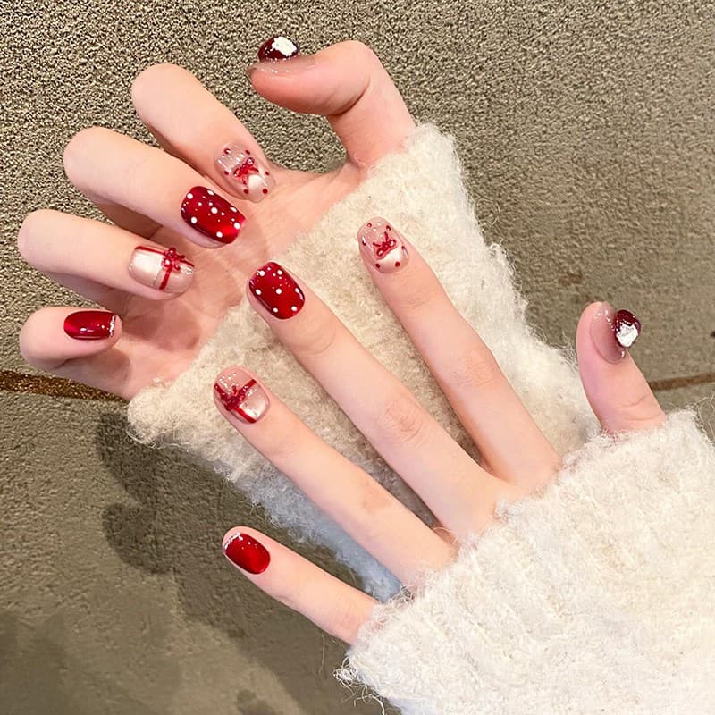 T039 เล็บปลอมสําเร็จรูป เจลแท้ ทำด้วยมือ 10 ชิ้น/กล่อง การออกแบบแอปเปิ้ลสีแดงขนาดใหญ่ สันติภาพและความสุข หวาน ๆ สวมง่าย ใช้ซ้ำได้
