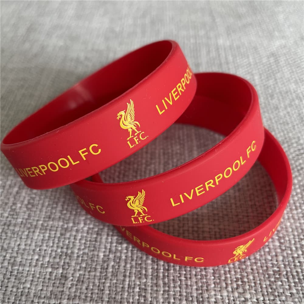 [จัดส่งที่รวดเร็ว] Liverpool แฟนฟุตบอลกองทัพแดงของขวัญสินค้าซิลิโคนสร้อยข้อมือกีฬาสายรัดข้อมือโรงงานผมตรง