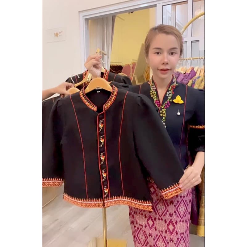เสื้อแส่วผู้หญิงแขนยาวไซต์ปกติ