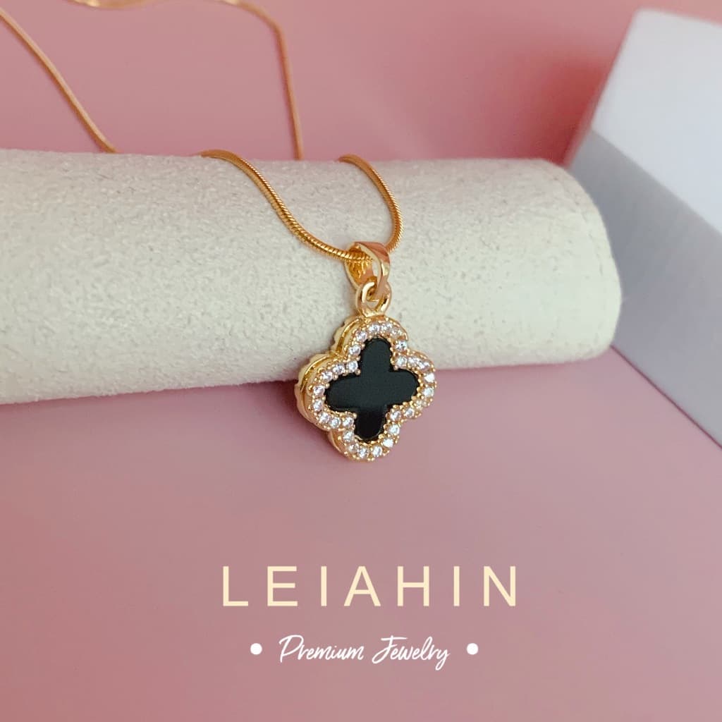 LEIAHIN สร้อยคอแฟชั่น โชคเกอร์จี้โคลเวอร์สี่แฉกนำโชคสำหรับผู้หญิงเครื่องประดับแฟชั่นประจำไม่ลอกไม่ดำ